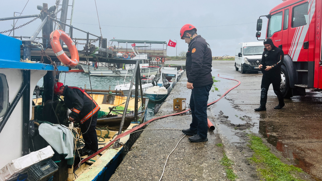 Su alan tekne batmadan kurtarıldı