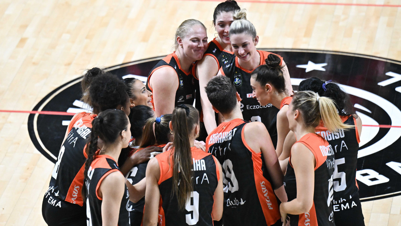 Beşiktaş, Eczacıbaşı'nı salladı ama yıkamadı: 2-3