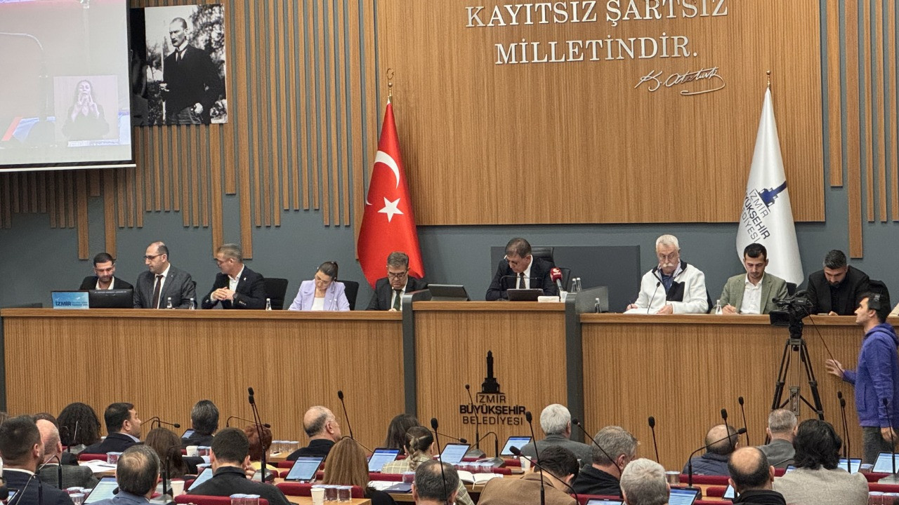 Cemil Tugay: Belediyeyi batıracak yanlış işlerin arkasında olamam