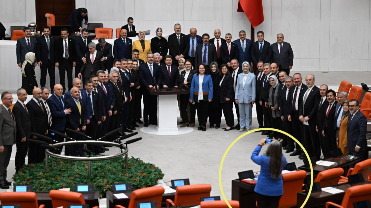 Muhalefetten hatıra: AKP'liler CHP'li vekili alkışladı