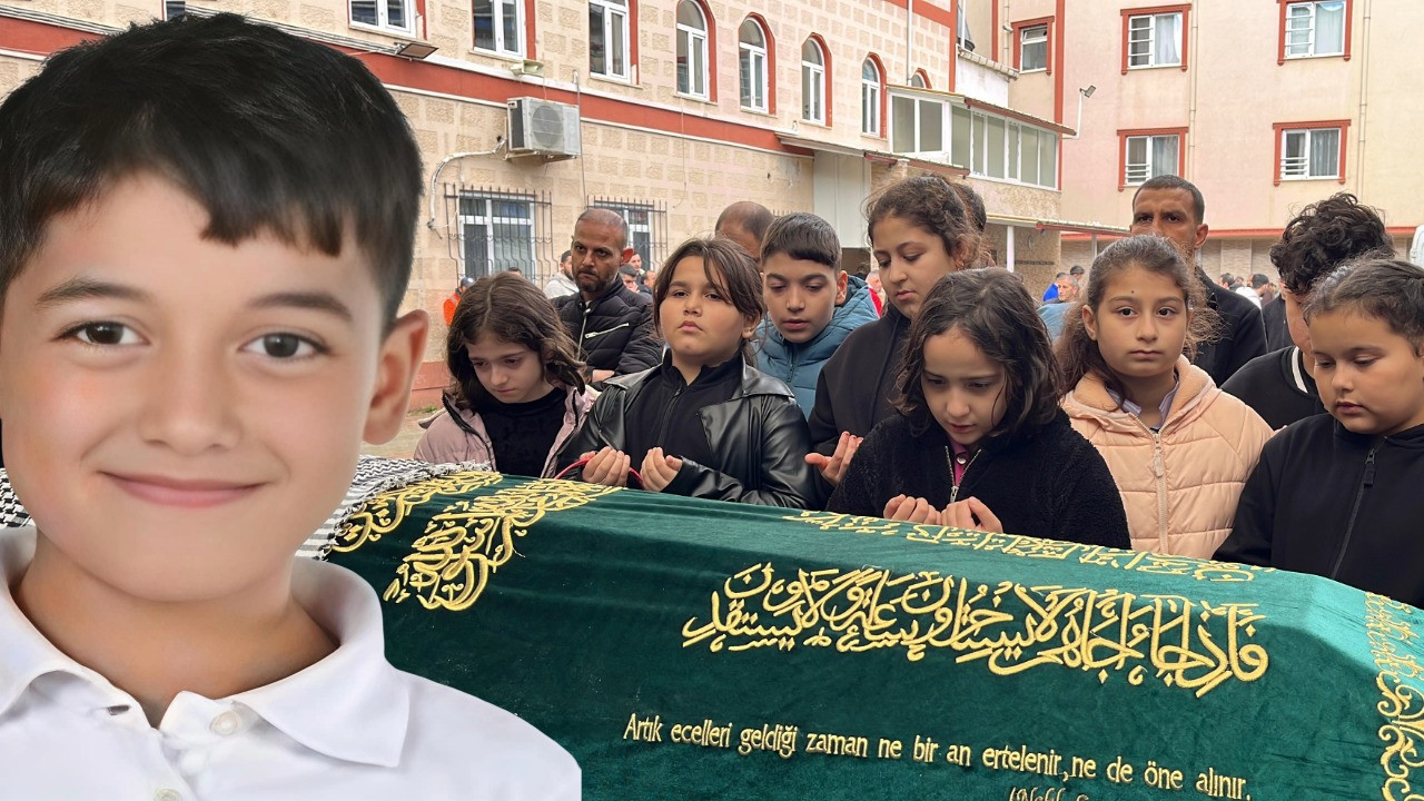 Arkadaşları tabutu başında dua etti: 10 yaşındaki Miraç toprağa verildi