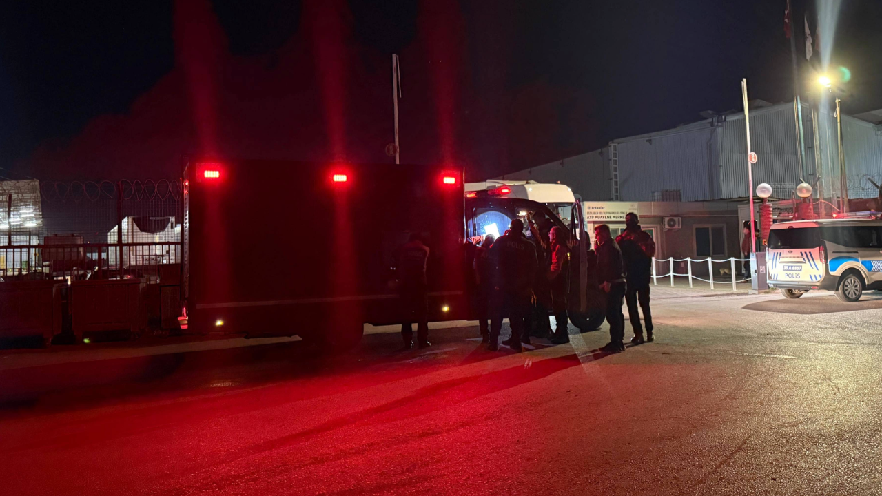 TIR'dan sızan kimyasal 5 kişiyi hastanelik etti