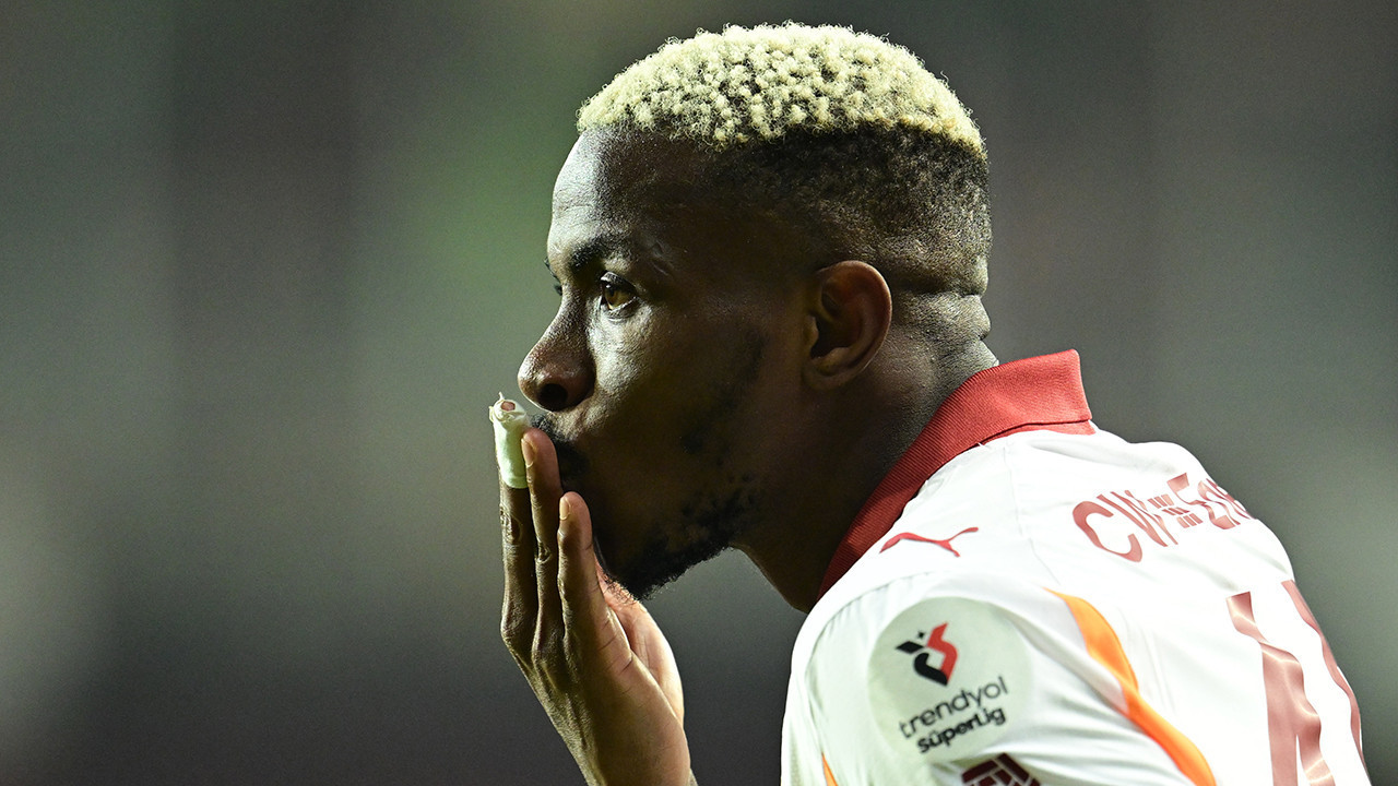 Galatasaray'ı sevindiren gelişme: Osimhen cezalı duruma düştü