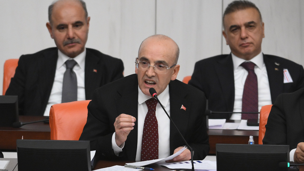 Meclis'te TÜİK atışması: Şimşek 'Müdahale yok' dedi, muhalefet hale davet etti