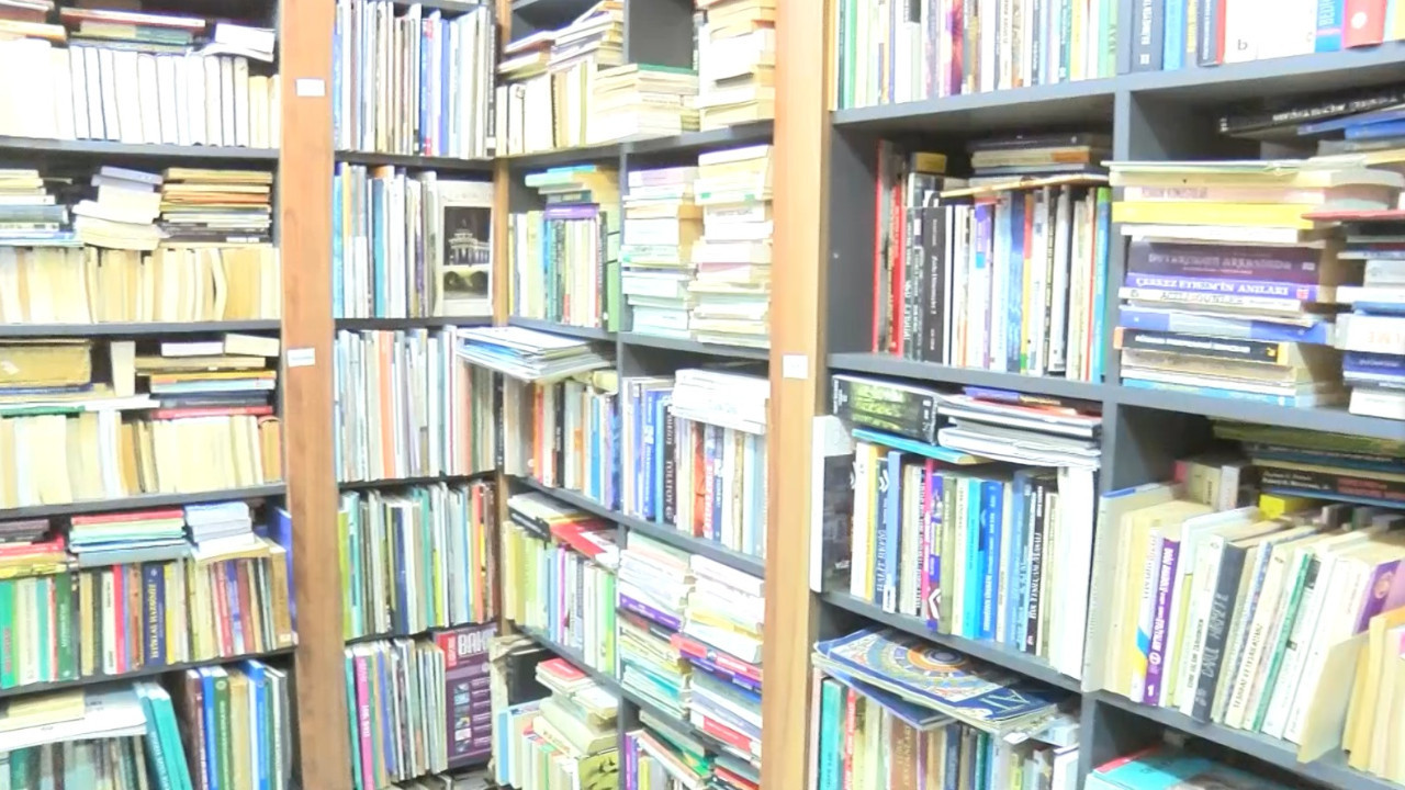 3 oda 1 salonda 200 bin kitap: Diyarbakır’da ‘Canlı Hafıza Merkezi’