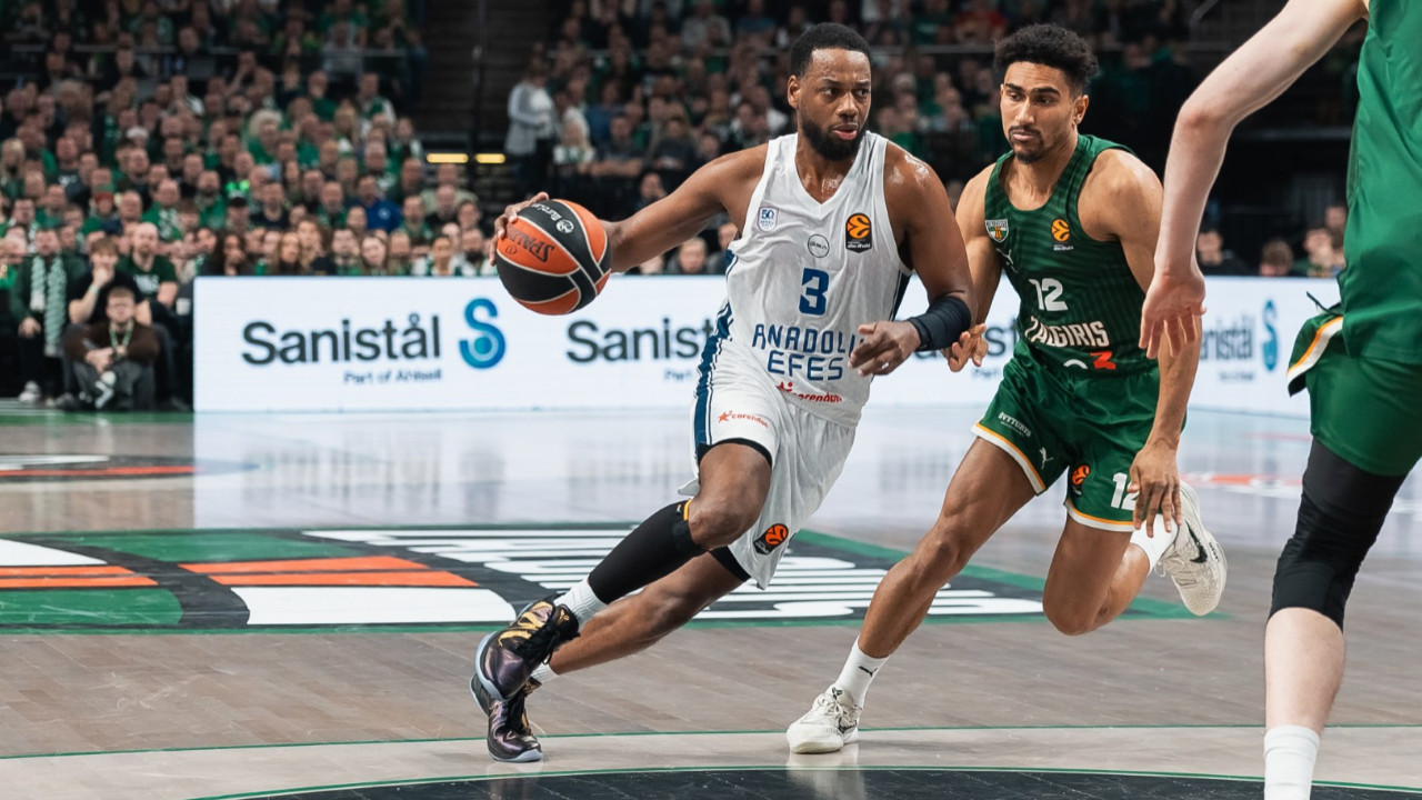 Anadolu Efes, Zalgiris deplasmanında nefes aldı: 6…