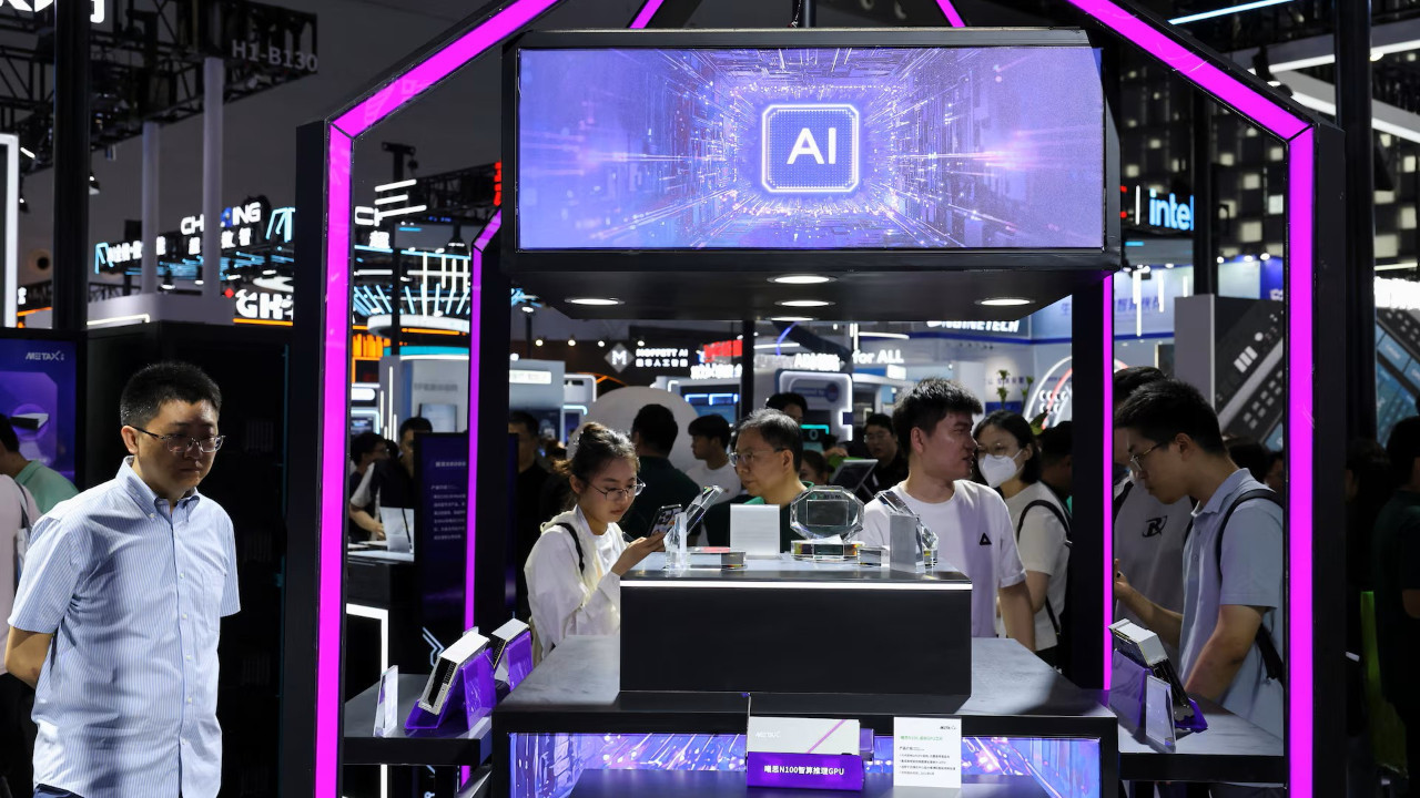 Borsadaki ilk gününde hisse 8'e katlandı