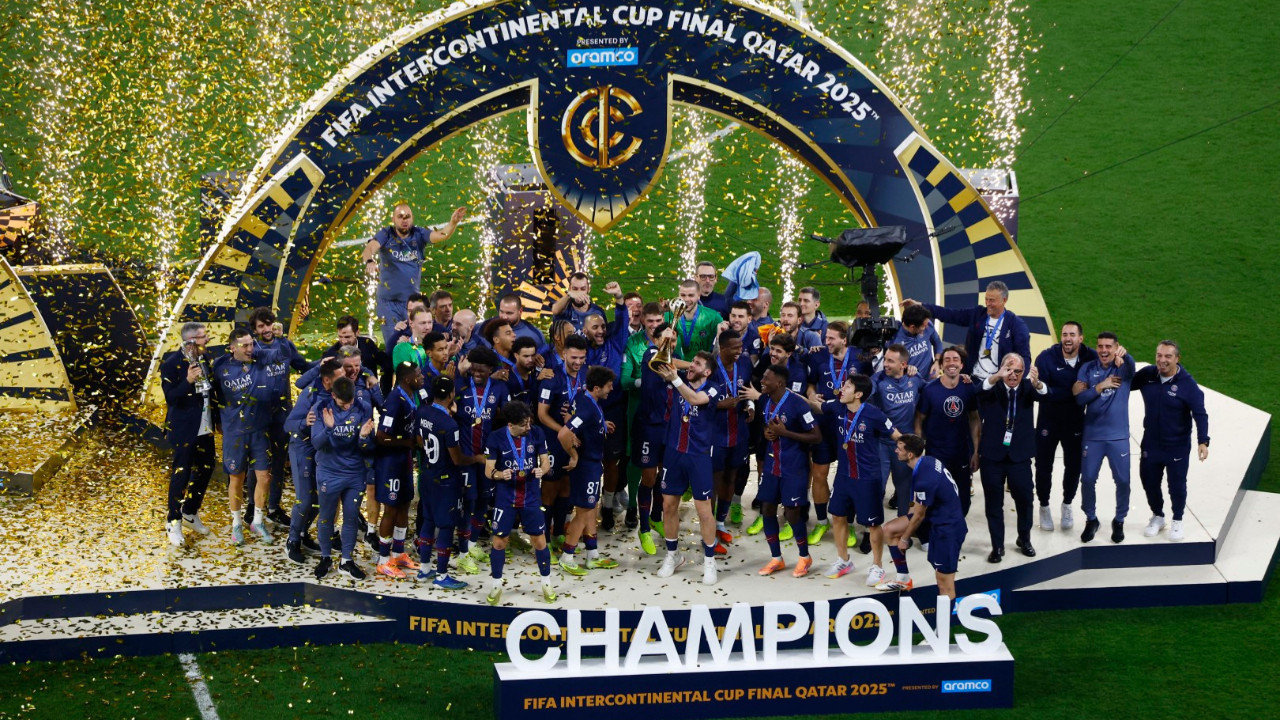 FIFA Kıtalararası Kupası Paris Saint-Germain'in oldu: 4 penaltı kurtaran Safanov, Flamengo'yu yıktı