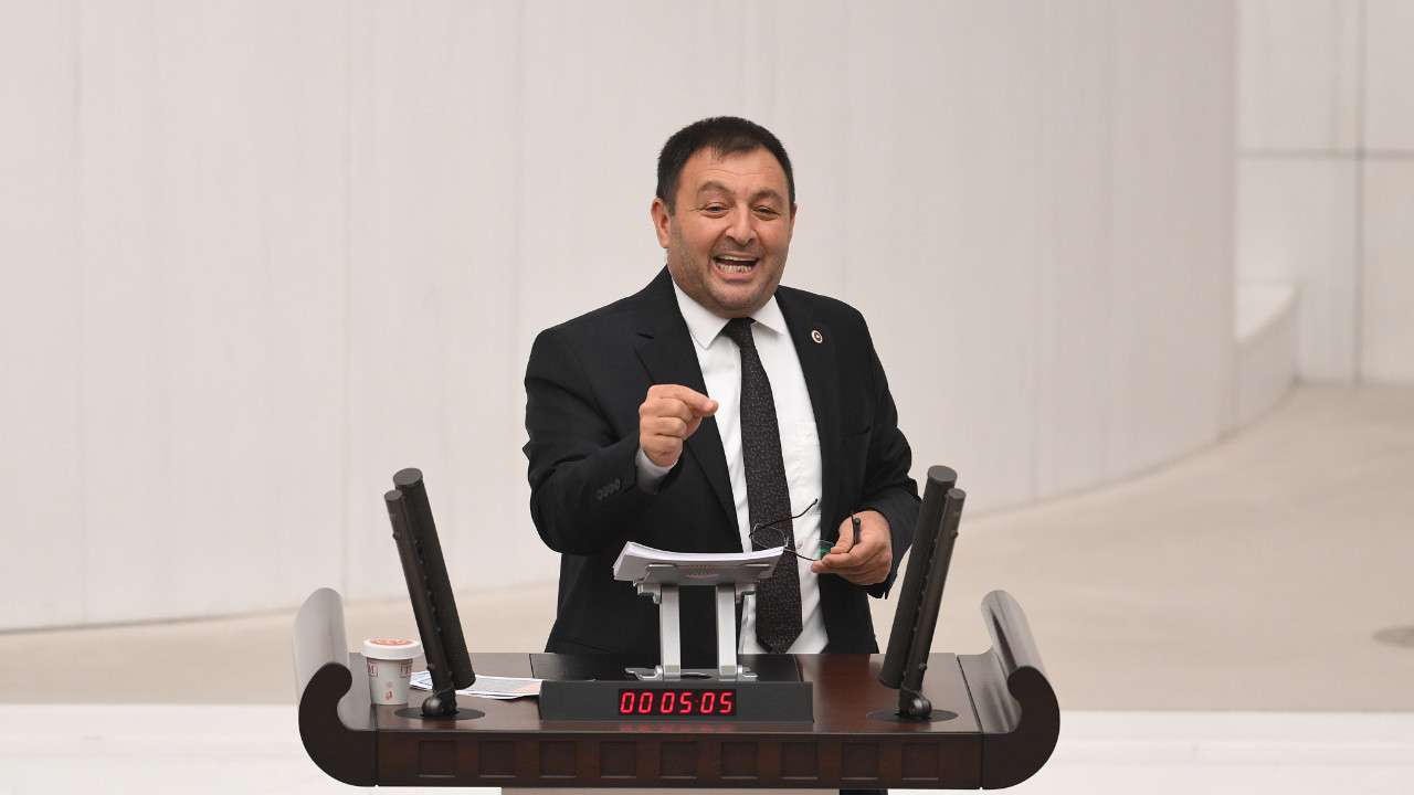 AKP'li vekilden tepki çeken sözler: Sizi yüzüstü yatırıyor