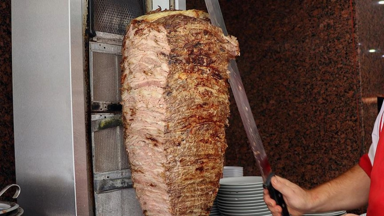 ‘Haşere görüldü’ iddiası sonrası döner salonu mühürlendi