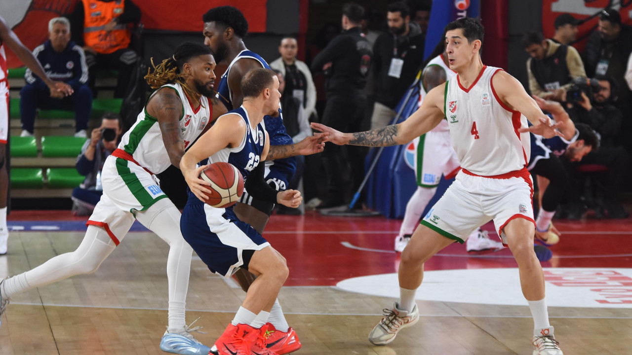 Son 8 saniye maçı belirledi: Bahçeşehir Koleji Kar…