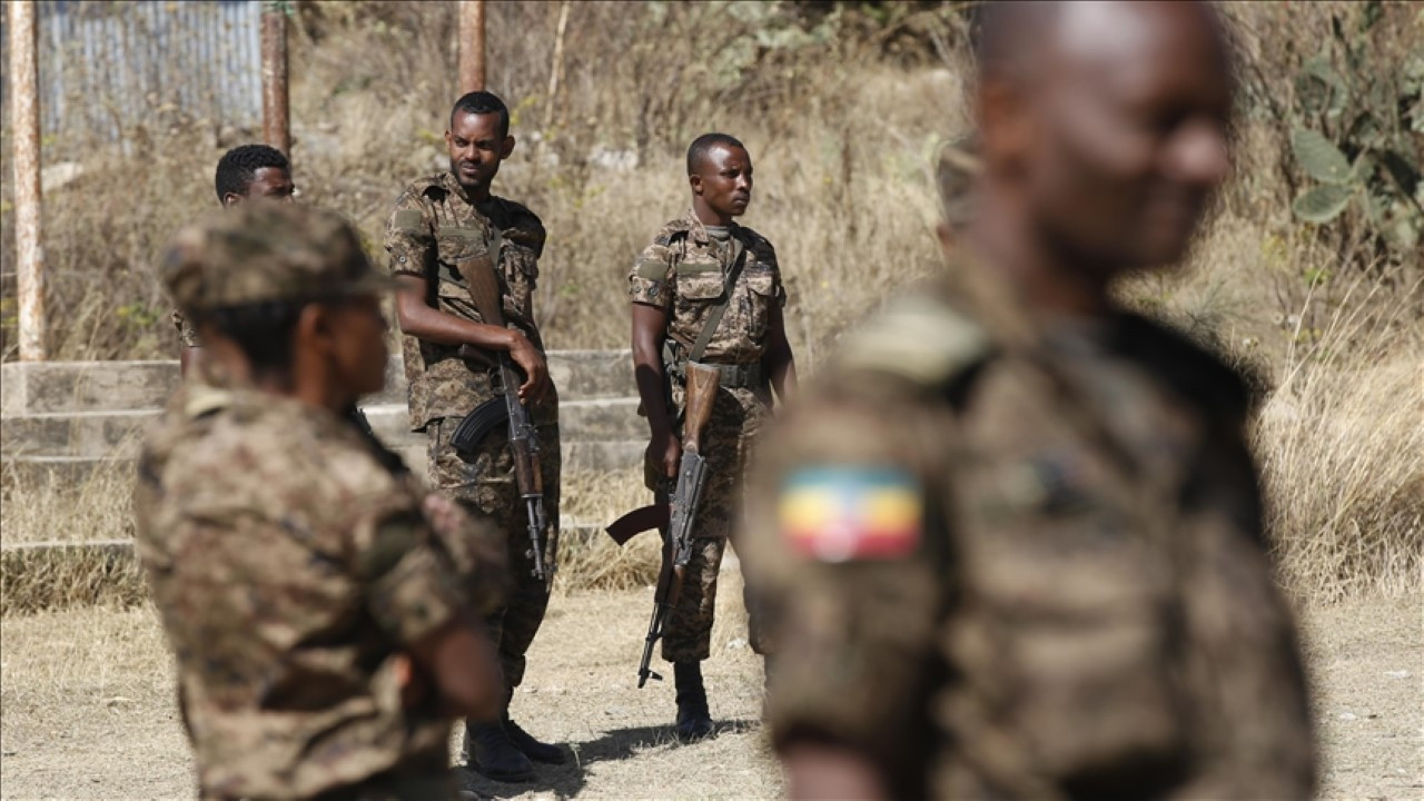 200'den fazla militan teslim oldu