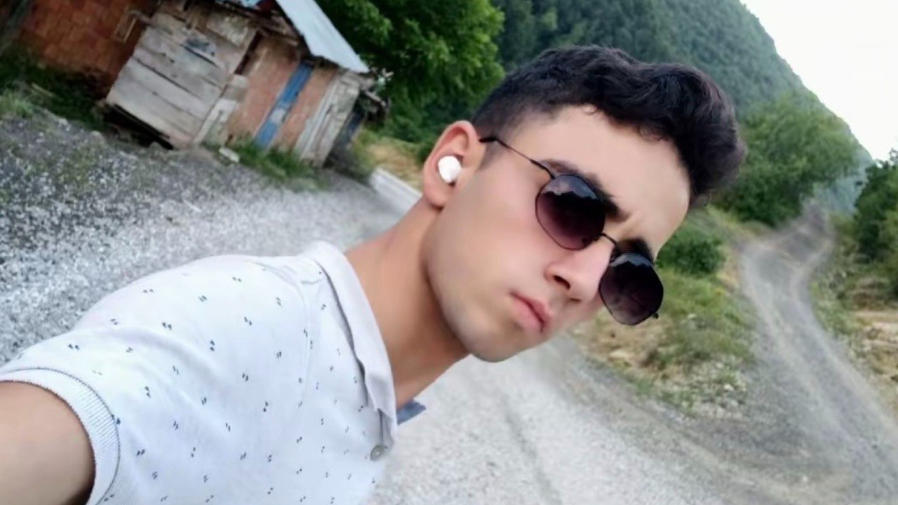 Ağacın altında kalıp öldü