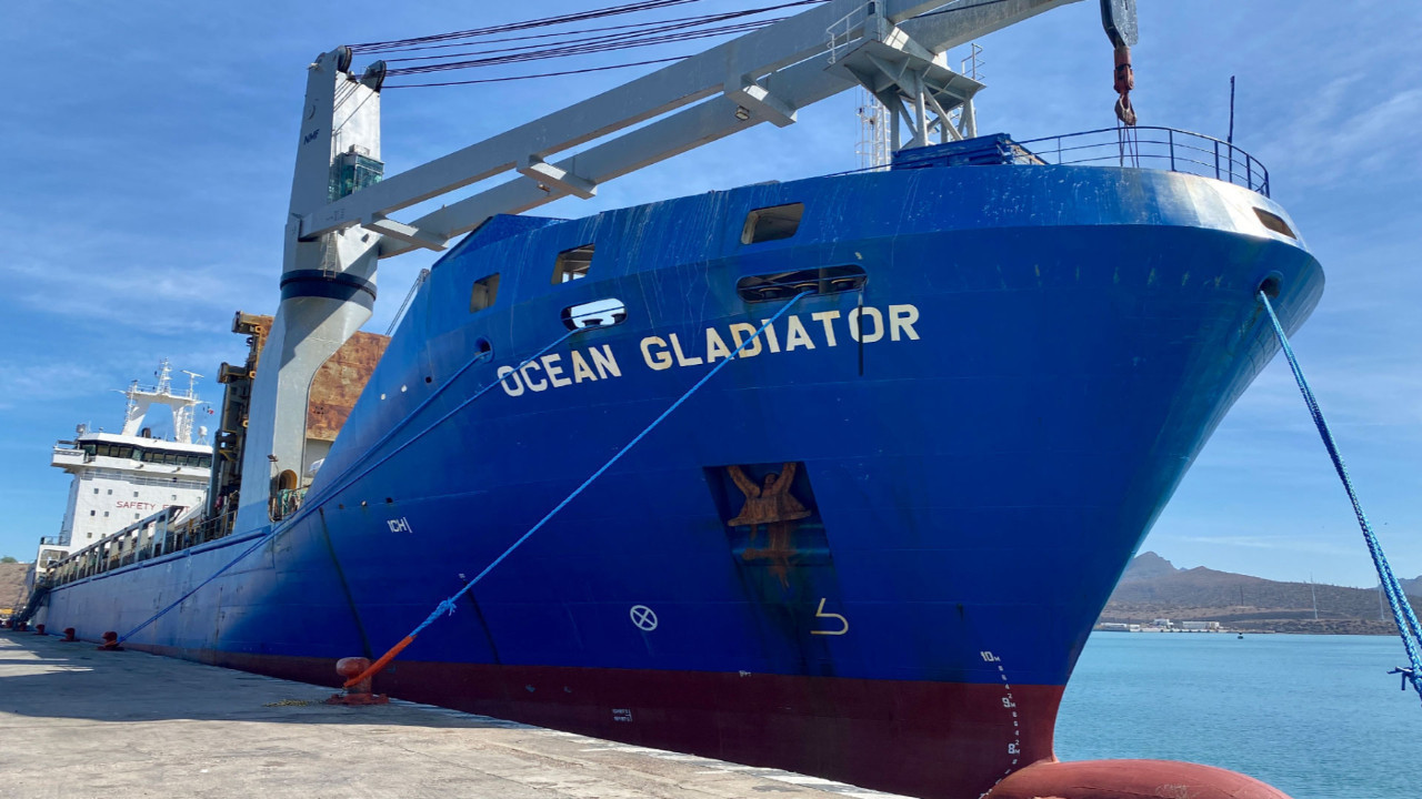 İsrail'e mühimmat taşıyan gemi Kandiye Limanı'ndan geçecek