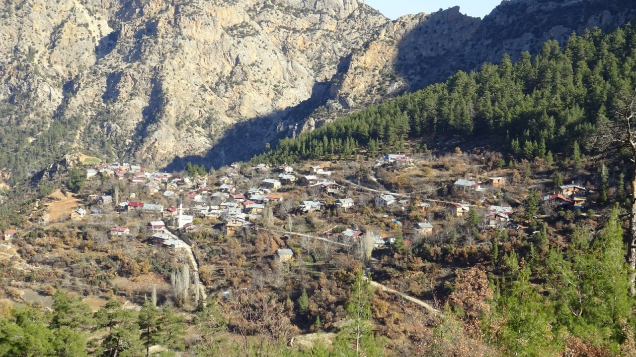 Kutuplar değil Karaman! Güneşi günde 3 saat görüyorlar