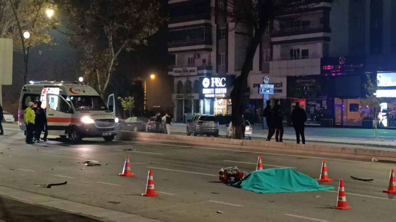 Caddede yarış can aldı: Motosikletteki genç kız hayatını kaybetti