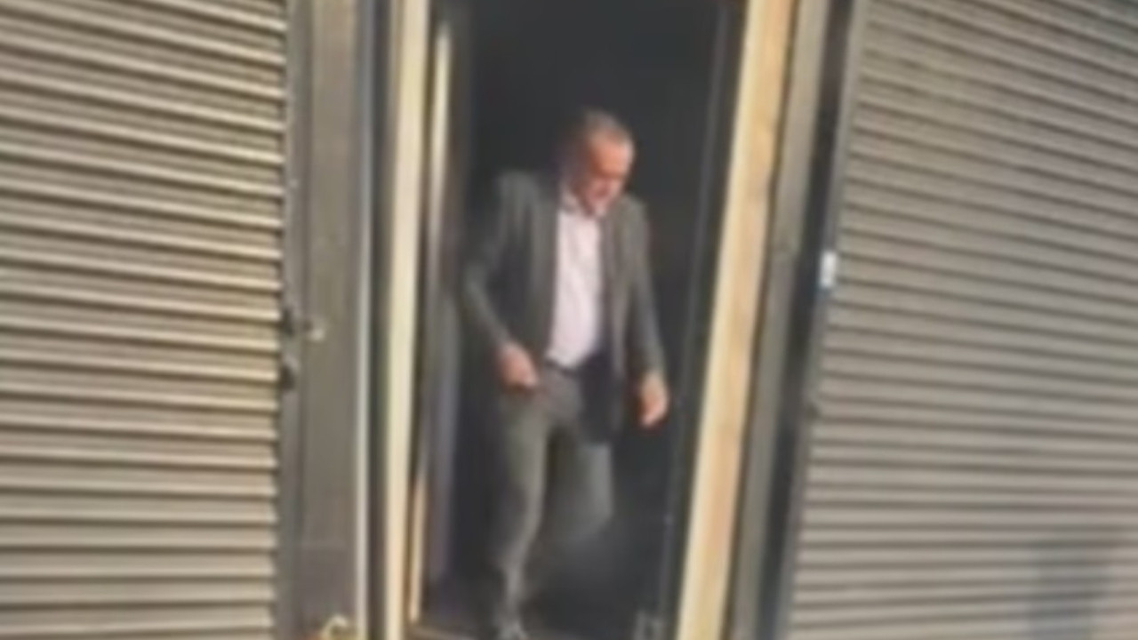 Cezaevi müdürü genelevden çıkarken yakalandı