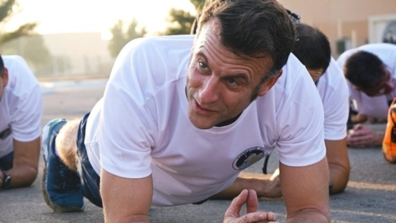 Macron'un imaj çalışması alay konusu oldu: Toksik …