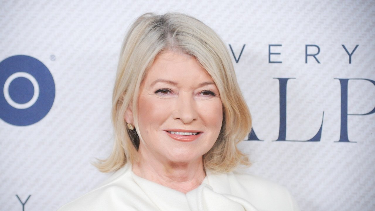 Ünlü televizyoncu ve yazar futbol takımı hissesi aldı