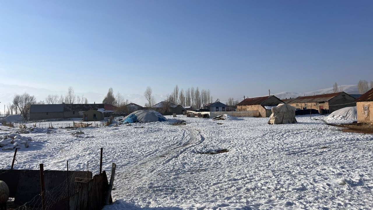 Aynı şehrin iki ilçesi: Bir ilçede kar, diğerinde bahar havası