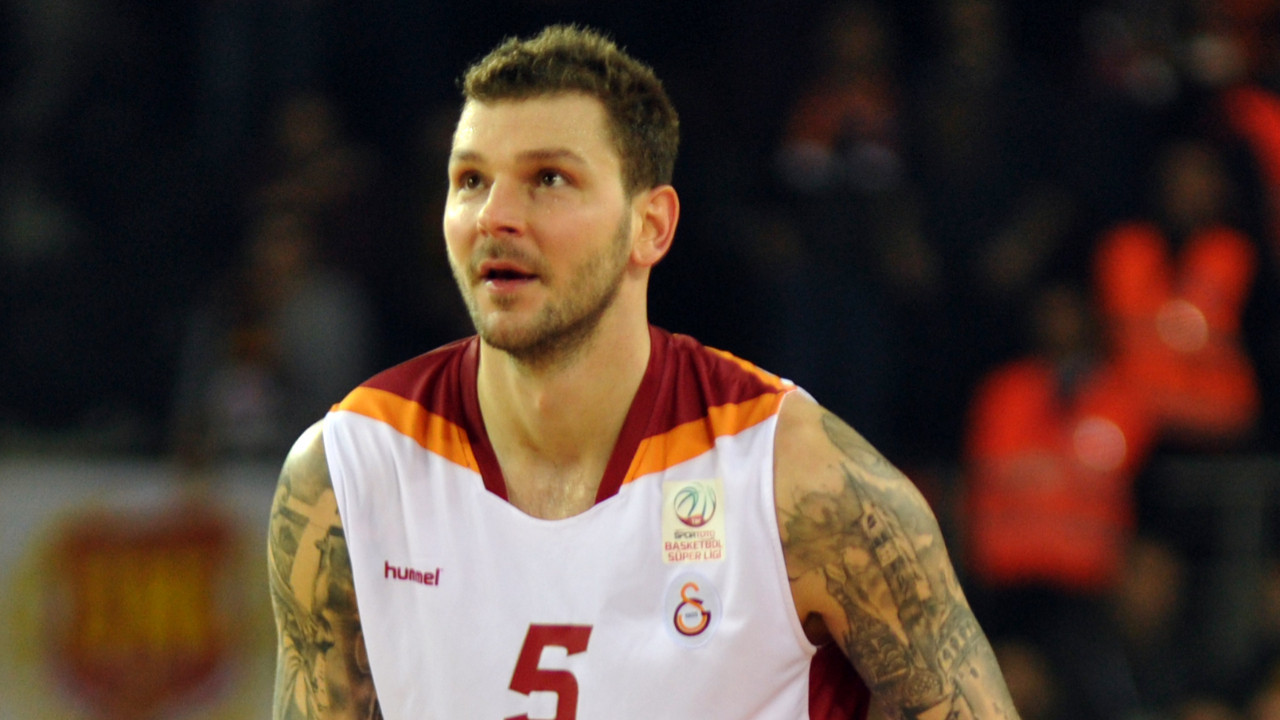 Galatasaray, eski yıldızını sportif direktör yaptı!