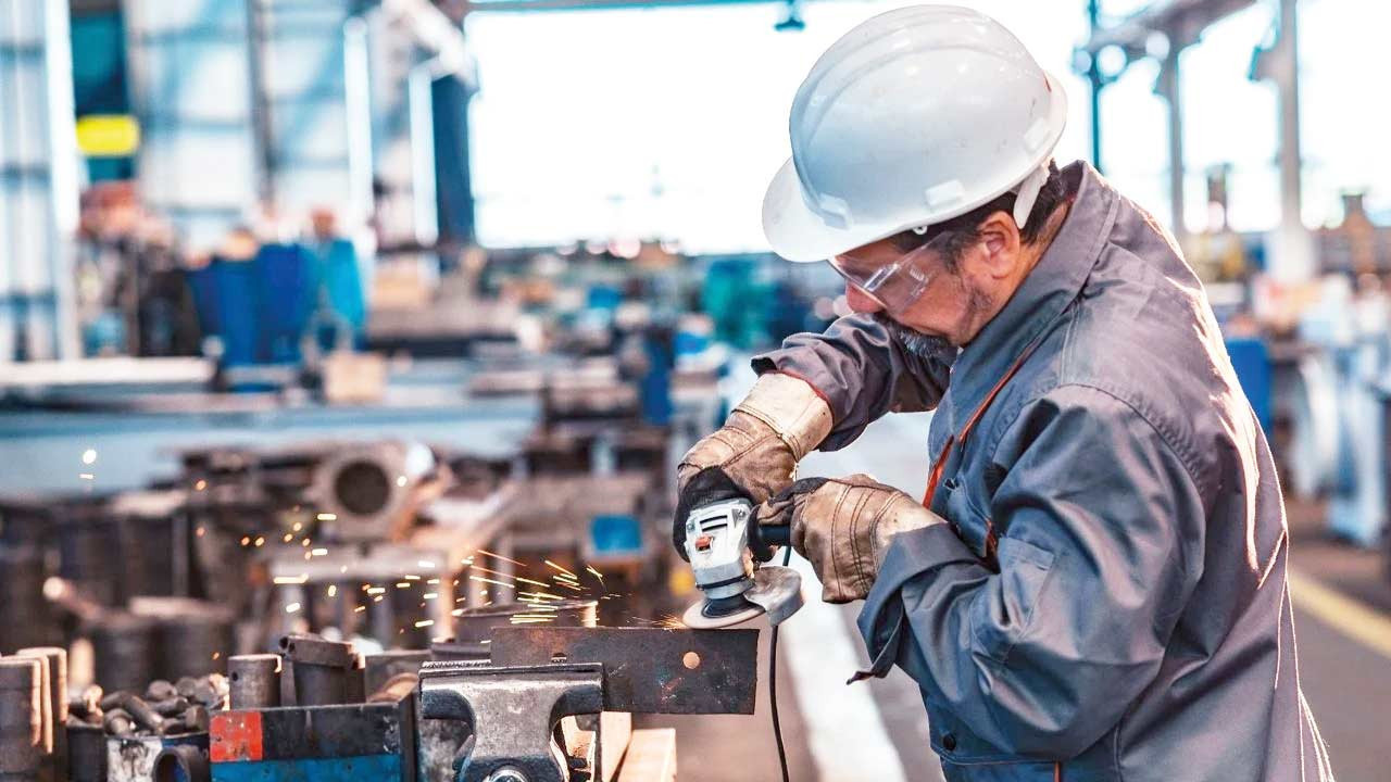 Ticari kredi faizi belimizi büküyor