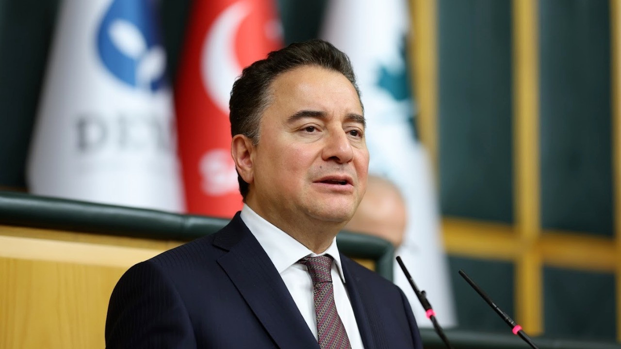 Babacan: Cumhurbaşkanı olayım iki cümleyle sistemi düzeltirim