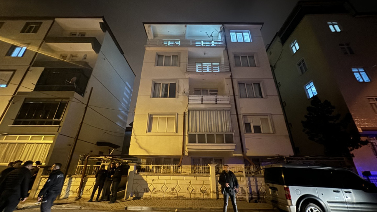 Boşanma aşamasındaki eşini öldürdü, ardından intihar etti