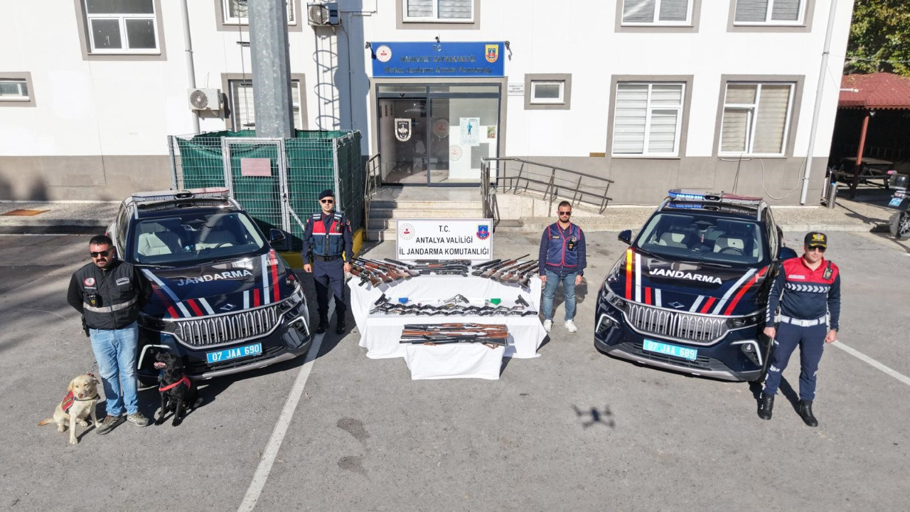 Ev, araba, iş yerleri arandı: 30 tabanca, 27 tüfek ele geçirildi