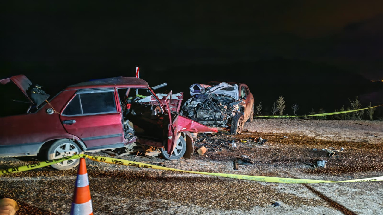 Kafa kafaya facia: 3 kişi öldü