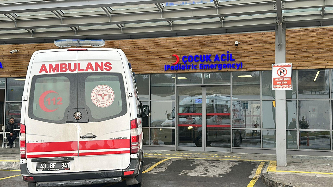 Okulda dağıtılan çikolatalar sonrası 27 öğrenci hastaneye kaldırıldı