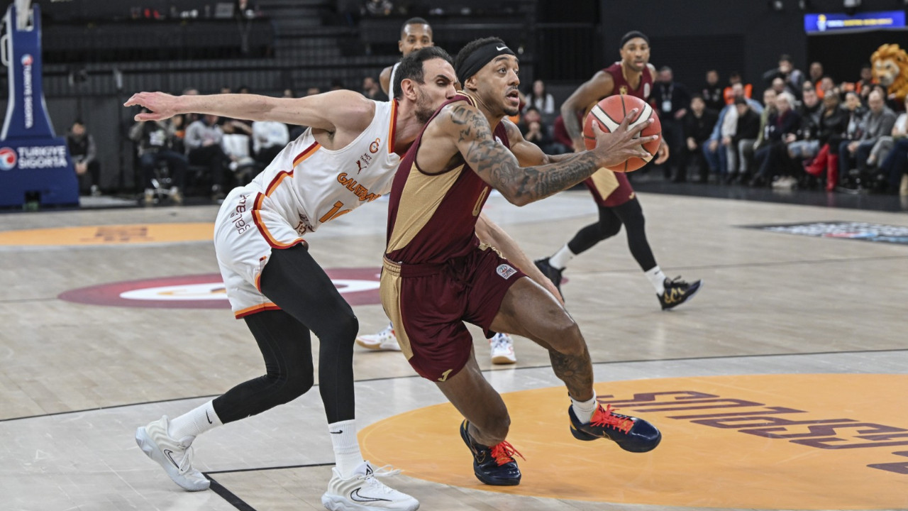 Trabzonspor deplasmanda Galatasaray'ı yıktı