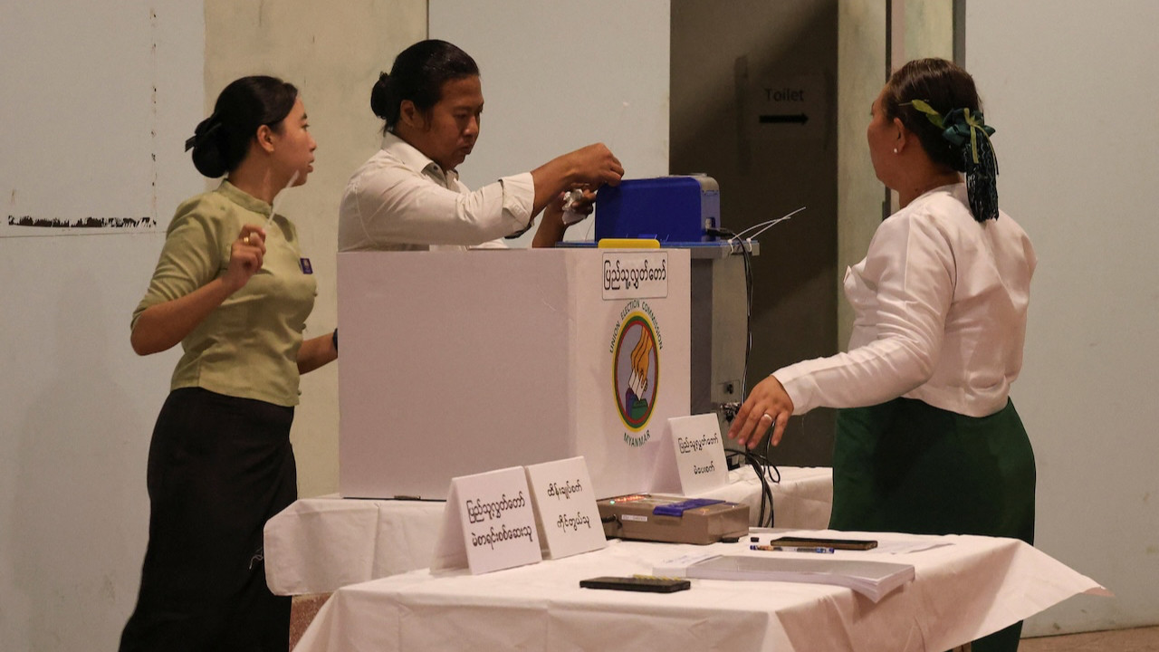 Askeri darbe sonrasında ilk kez sandık başına gittiler