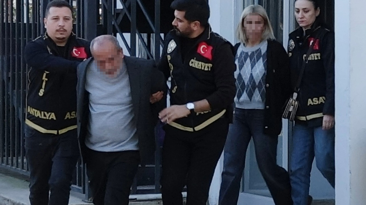 Evde ölü bulunmuştu, kızı ve sevgilisi tutuklandı