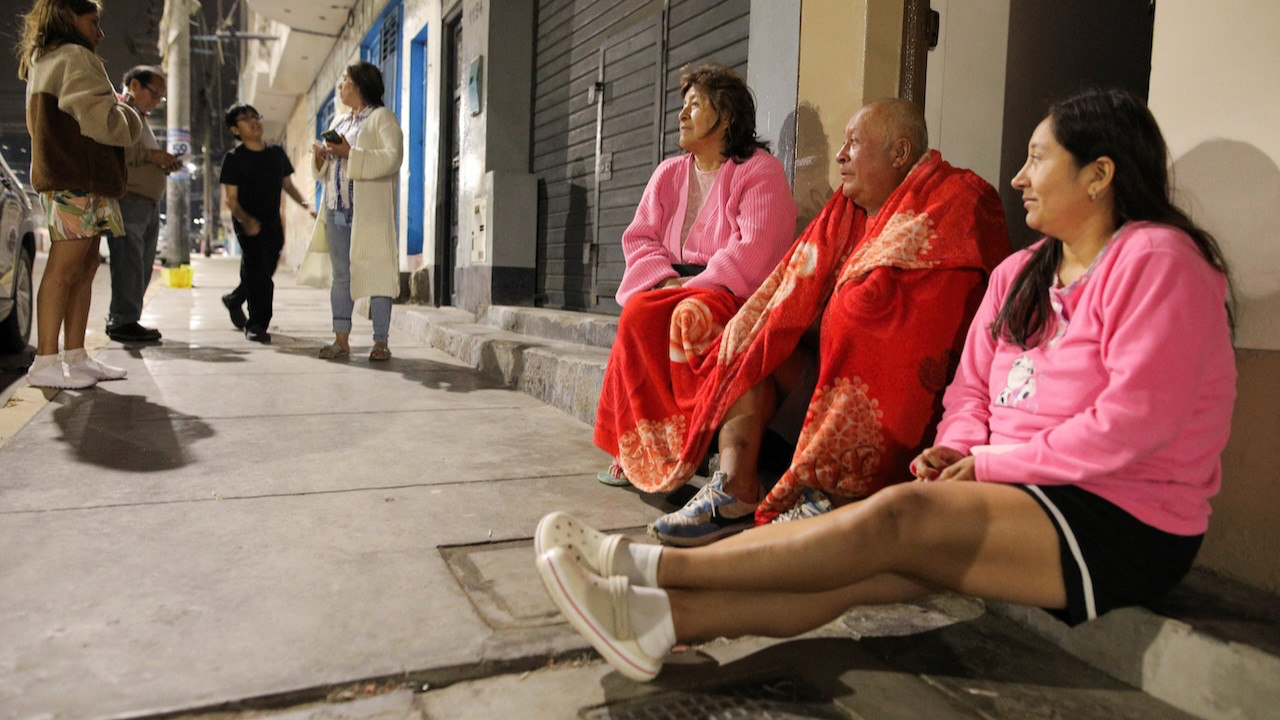 Halk sokağa döküldü: Peru'da korkutan deprem