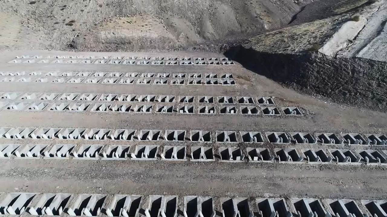 Mezar ziyareti de dijitalleşti: Tek tıkla Fatiha suresi