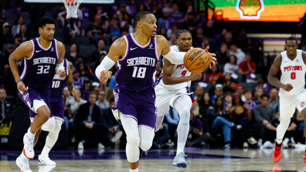 Russell Westbrook, asist sıralamasında Magic Johnson'ı solladı