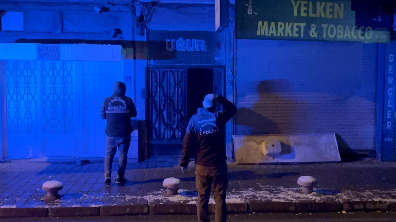 Yaşlı adam kıraathanede ölü bulundu