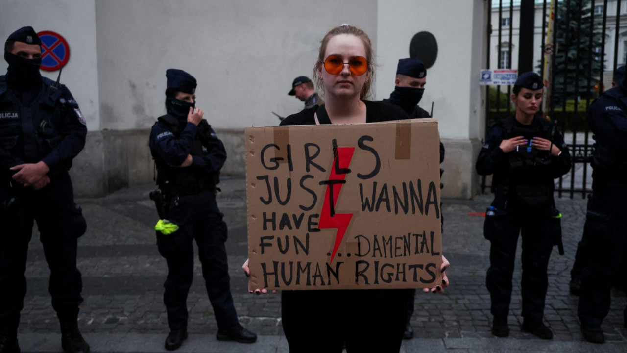 2025'te kadın olmak: Bir adım ileri, iki adım geri