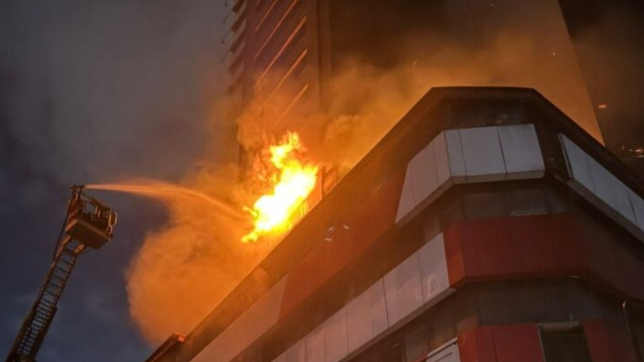 25 katlı binada yangın felaketi