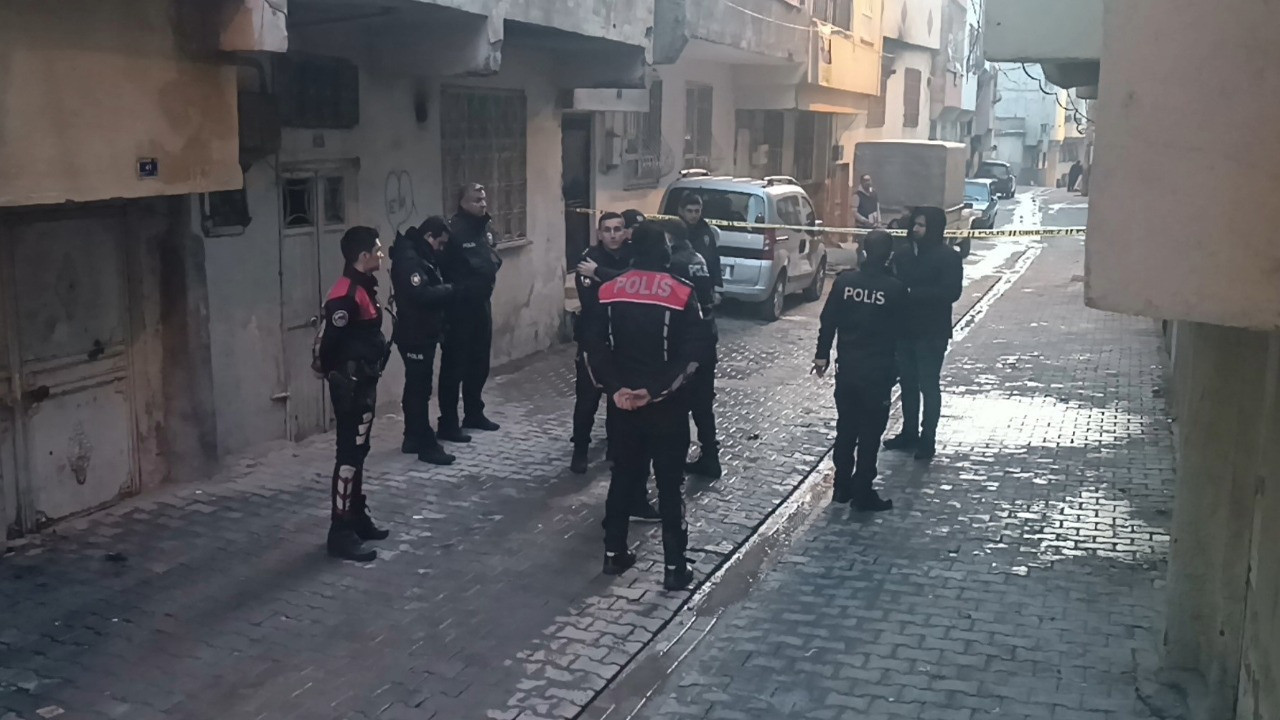 Akılalmaz ölüm! Devrilen elektrikli sobaya su dökünce...