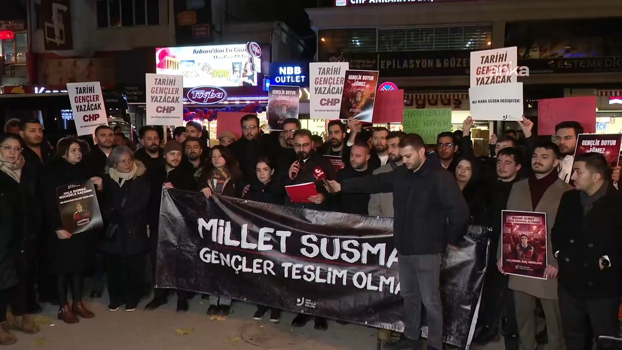 CHP Gençlik Kolları'ndan 81 ilde ortak açıklama: Dayattığınız geleceksizliğe boyun eğmeyeceğiz