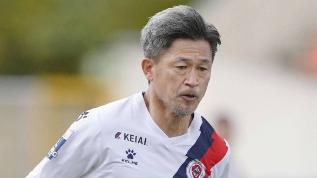 Dünyanın en yaşlı futbolcusu transfer oldu: 58 yaşında bile meydan okudu