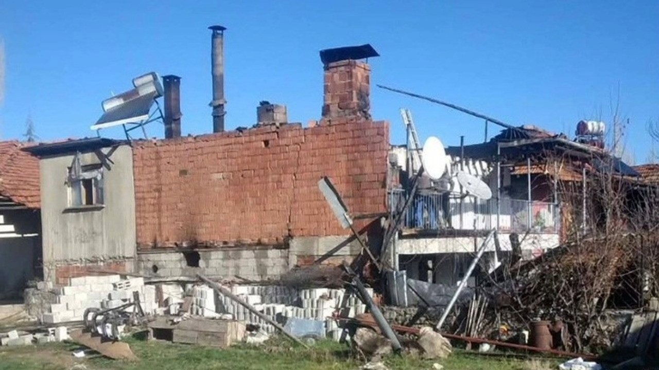 Kalorifer kazanın patladı, ev kullanılmaz hale geldi