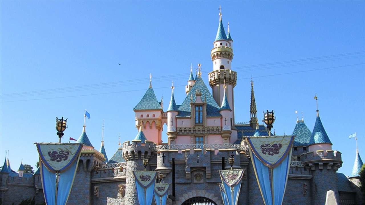 Disney'e YouTube cezası: 'Çocukların gizliliğini ihlal etti'