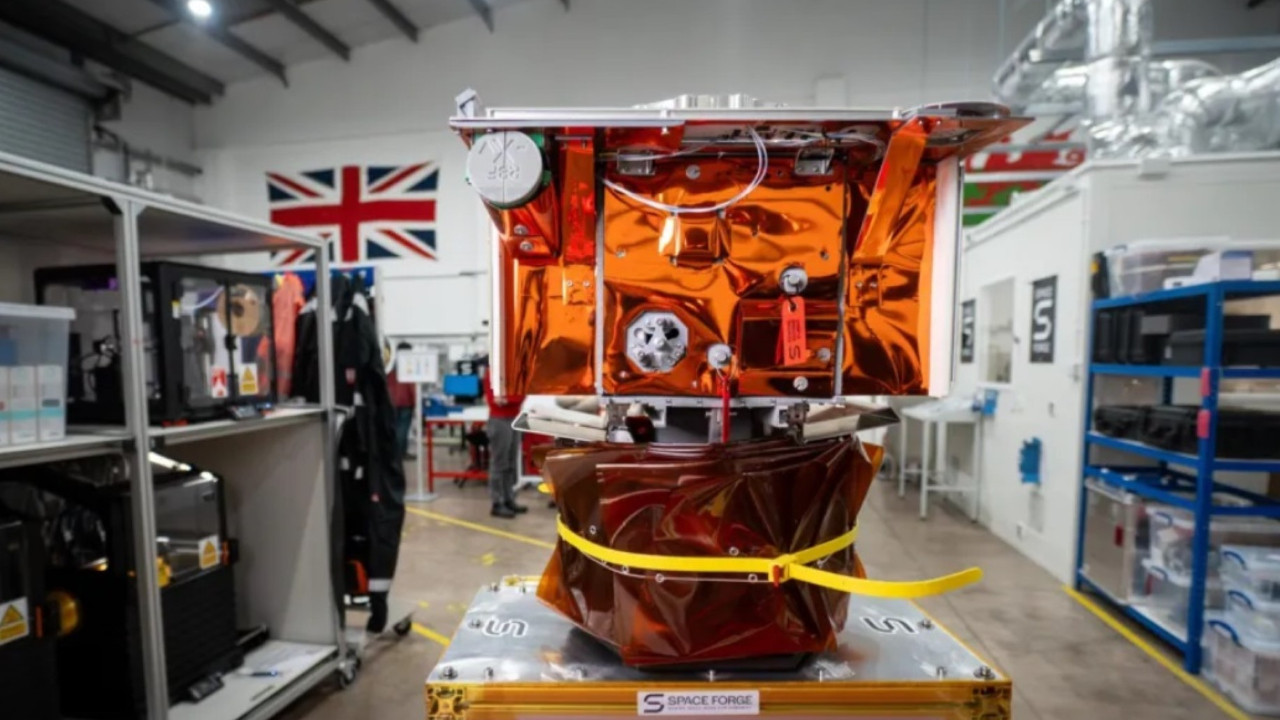 Üretimde çığır açacak gelişme: Fabrikayı uzaya fırlattılar