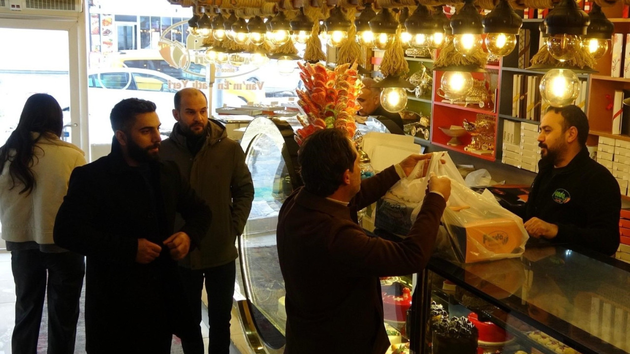 1 Ocak doğum günü yoğunluğu: Pastaneler siparişlere yetişemiyor