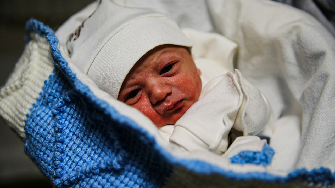 Adana'da yılın ilk bebeği 'Poyraz' oldu