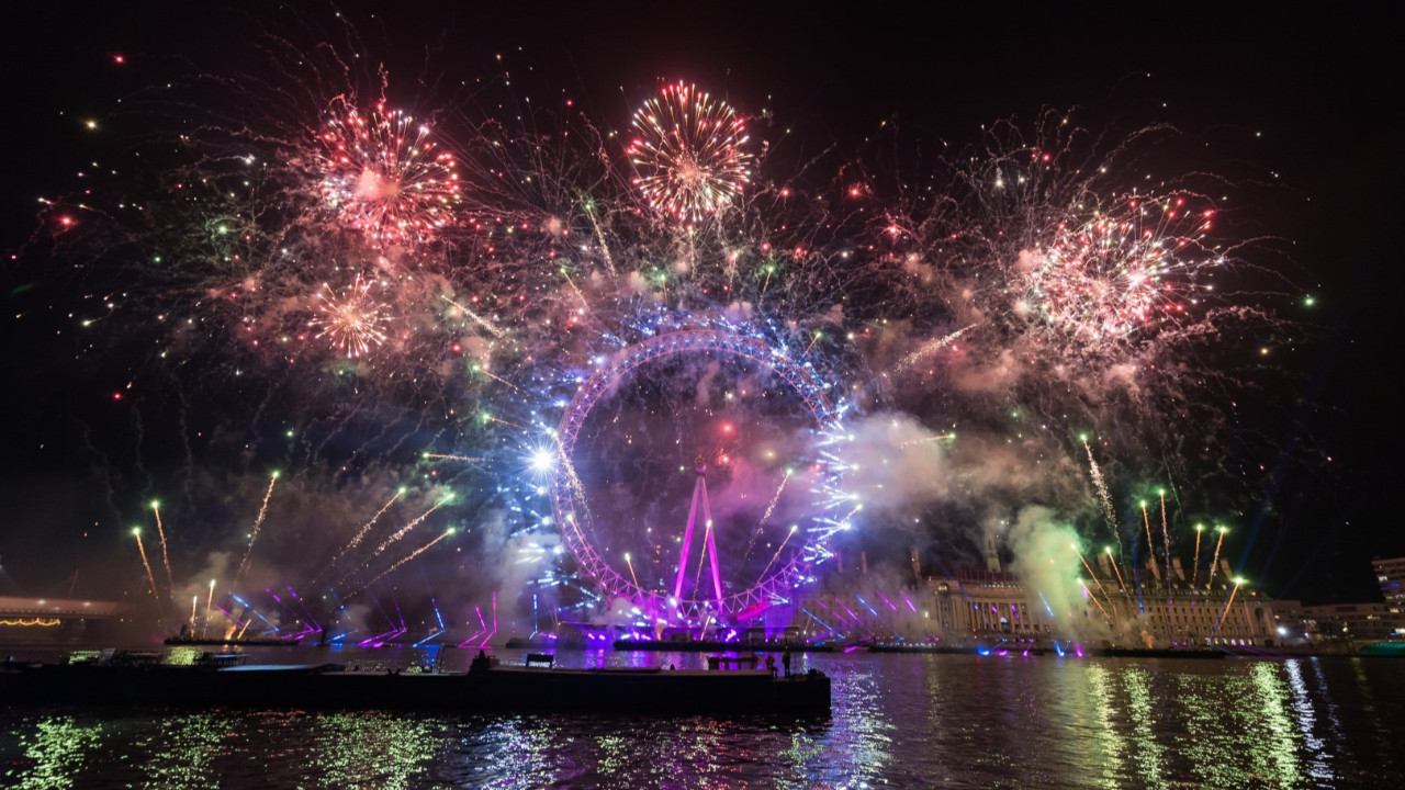 Dünya yeni yıla böyle girdi