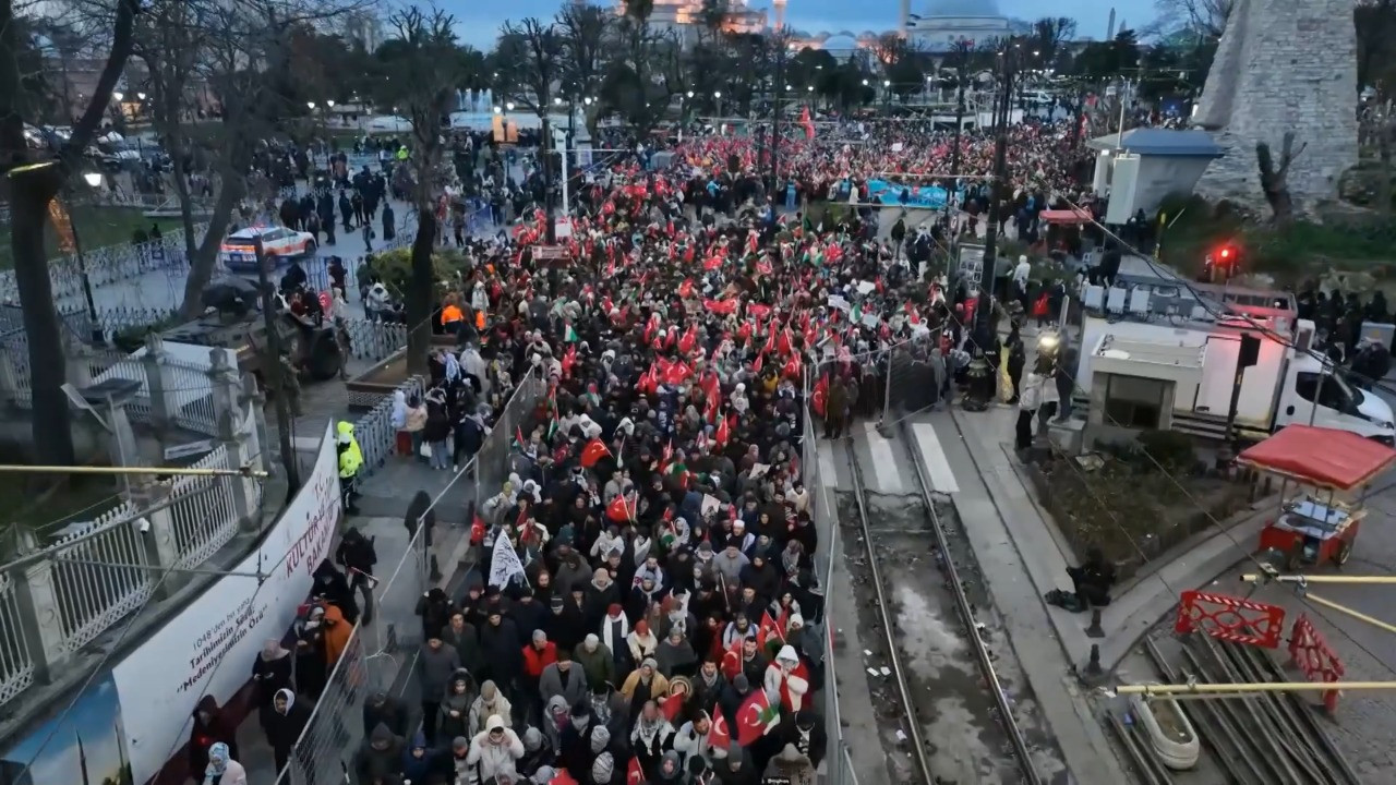 Galata'da Filistin yürüyüşü